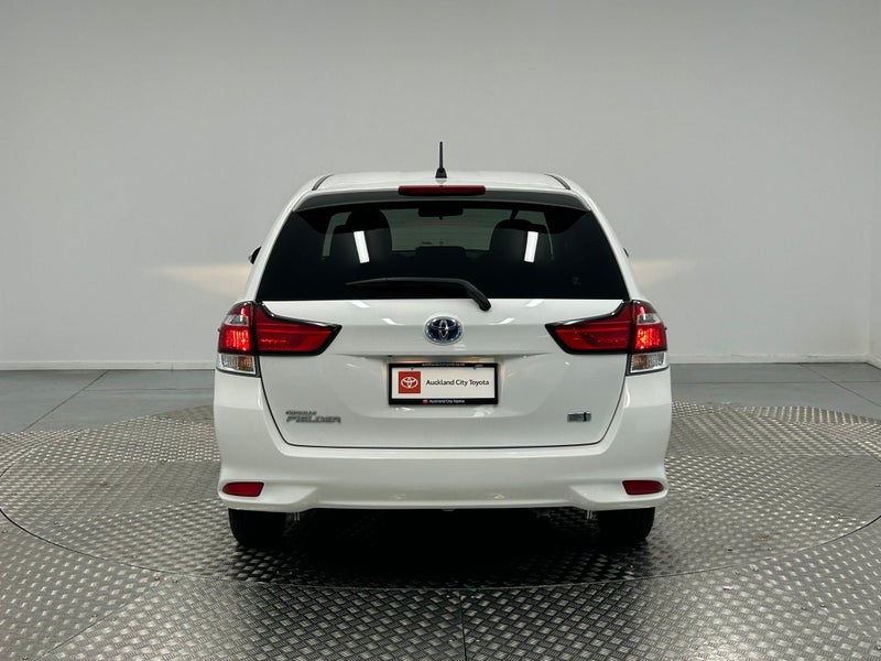 2020 Toyota Corolla 1.5 Hybrid Wagon image 4