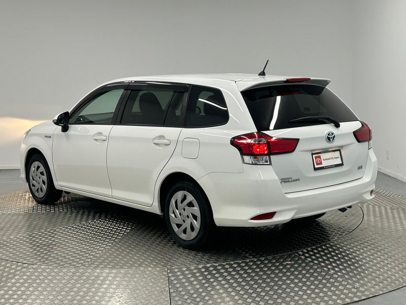 2020 Toyota Corolla 1.5 Hybrid Wagon image 5