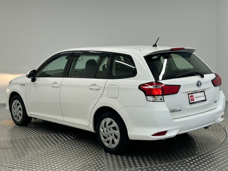 2020 Toyota Corolla 1.5 Hybrid Wagon image 5