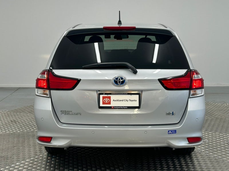 2020 Toyota Corolla 1.5 Hybrid Wagon image 4