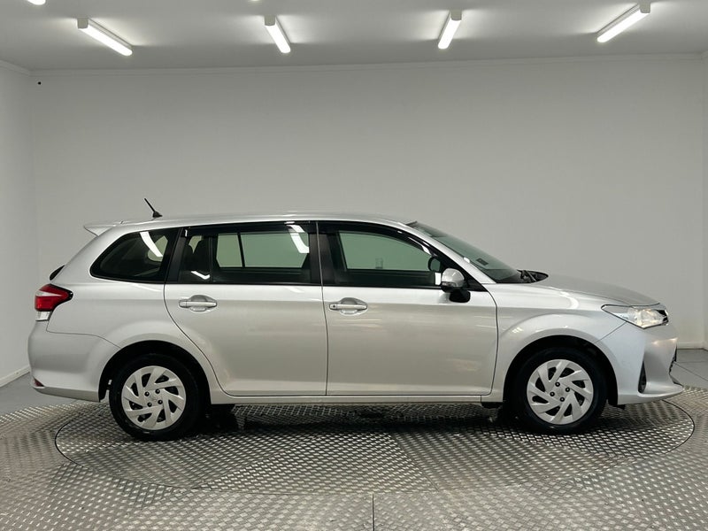 2020 Toyota Corolla 1.5 Hybrid Wagon image 2