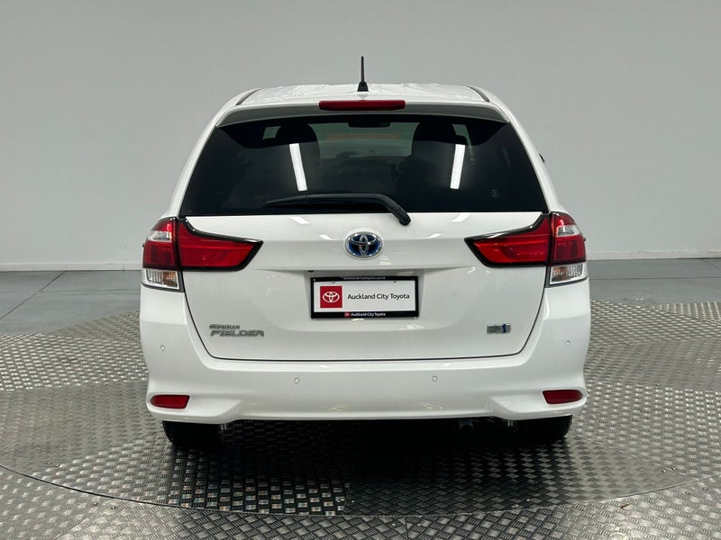 2020 Toyota Corolla 1.5 Hybrid Wagon image 4