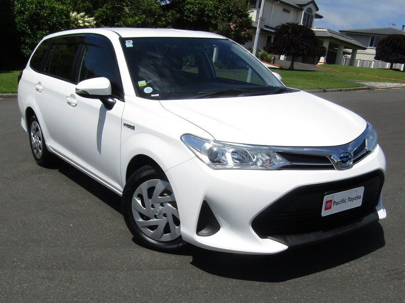 2020 Toyota Corolla 1.5 Hybrid Wagon image 1