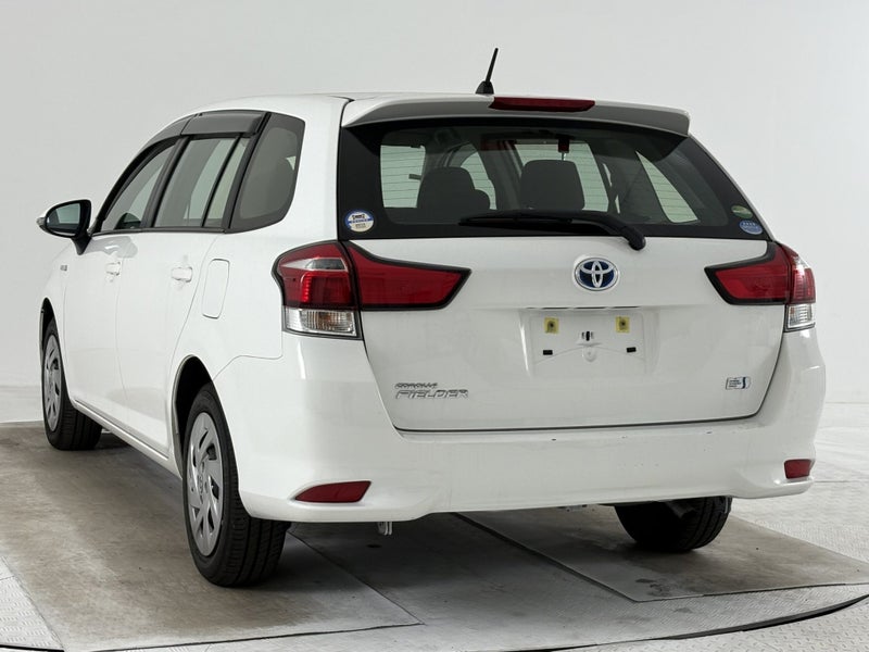 2020 Toyota Corolla 1.5 Hybrid Wagon CVT 2WD image 2