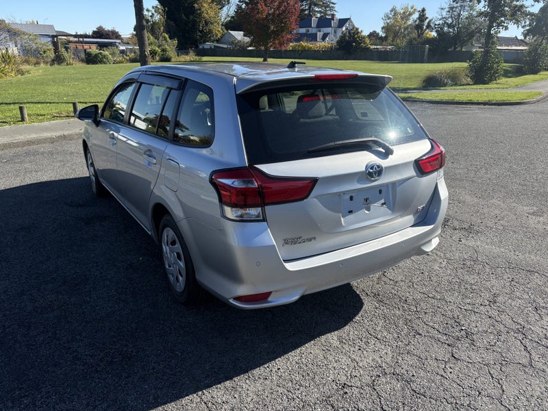 2020 Toyota Corolla 1.5 Hybrid Wagon CVT 2WD image 2