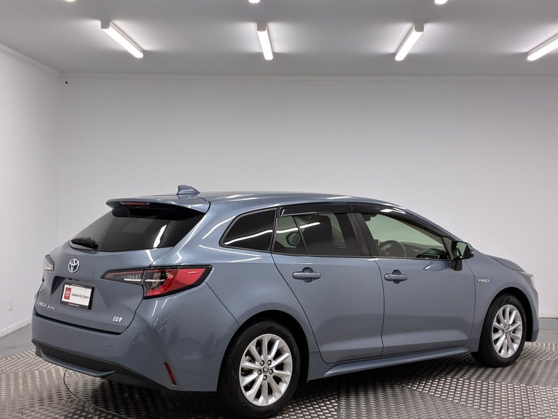 2020 Toyota Corolla 1.8 Hybrid S Touring image 3