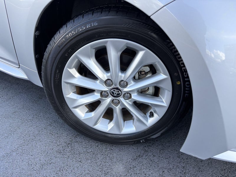 2020 Toyota Corolla 1.8 Hybrid S Touring image 5