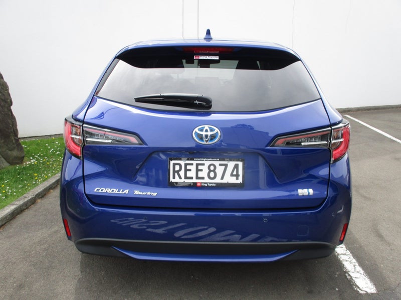 2020 Toyota Corolla 1.8 Hybrid S Touring image 3