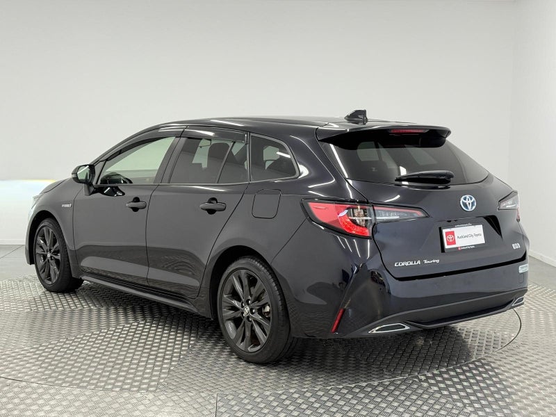 2020 Toyota Corolla 1.8 Hybrid Wagon image 5