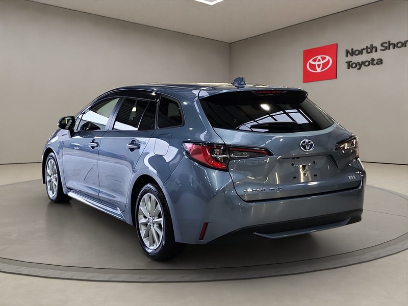 2020 Toyota Corolla 1.8L Hybrid S Touring FWD S... image 5