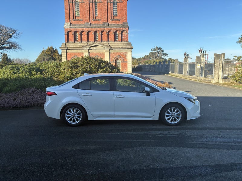 2020 Toyota Corolla image 2