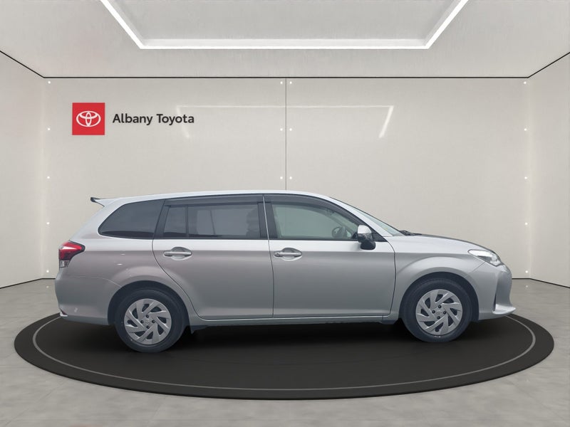 2020 Toyota Corolla Fielder 1.5 Hybrid EX 5 Dr... image 2