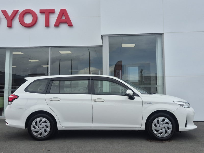 2020 Toyota Corolla Fielder 1.5P HYBRID Auto image 2