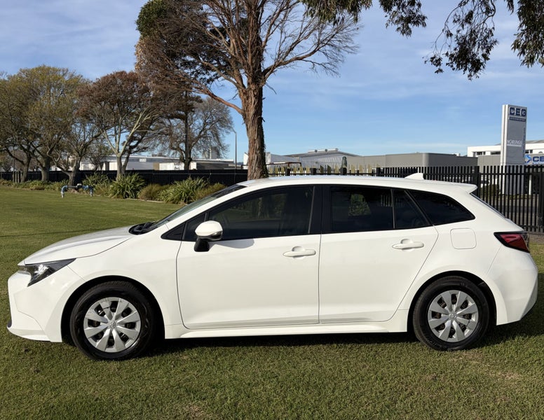 2020 Toyota Corolla GX 1.8P CVT FWD Automatic W... image 4