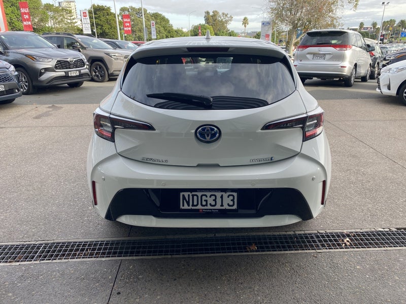 2020 Toyota Corolla GX 1.8P Hybrid Hatch image 3