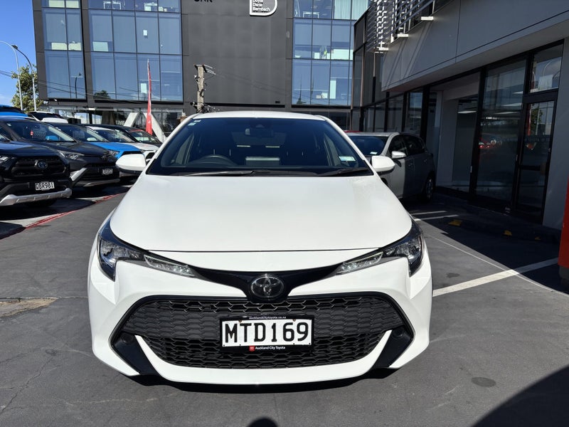 2020 Toyota Corolla GX 2.0 PETROL ECONOMICAL HATCH image 4