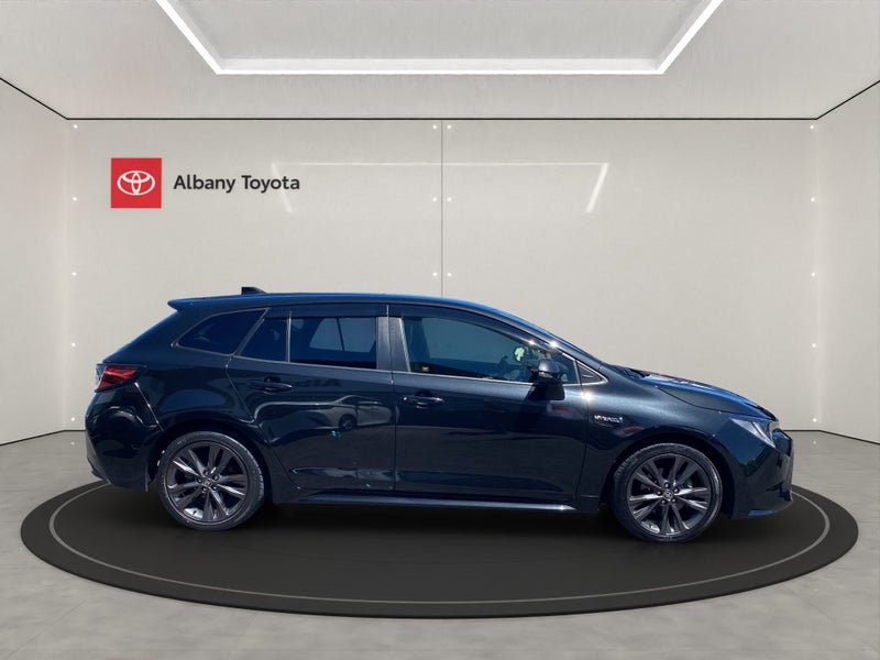 2020 Toyota Corolla Hybrid 1.8 Sedan 4 Dr CVT 2... image 2