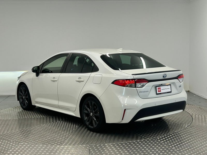 2020 Toyota Corolla Hybrid image 5