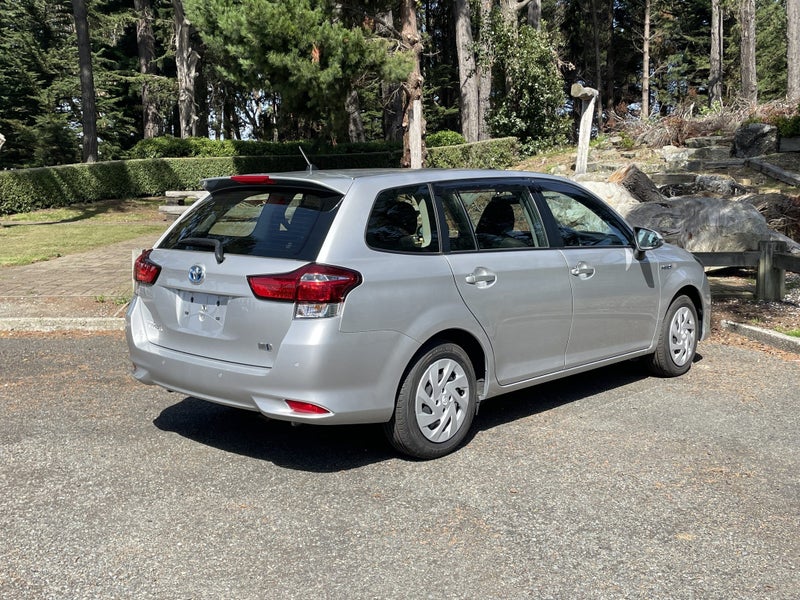 2020 Toyota Corolla Hybrid Wagon image 4