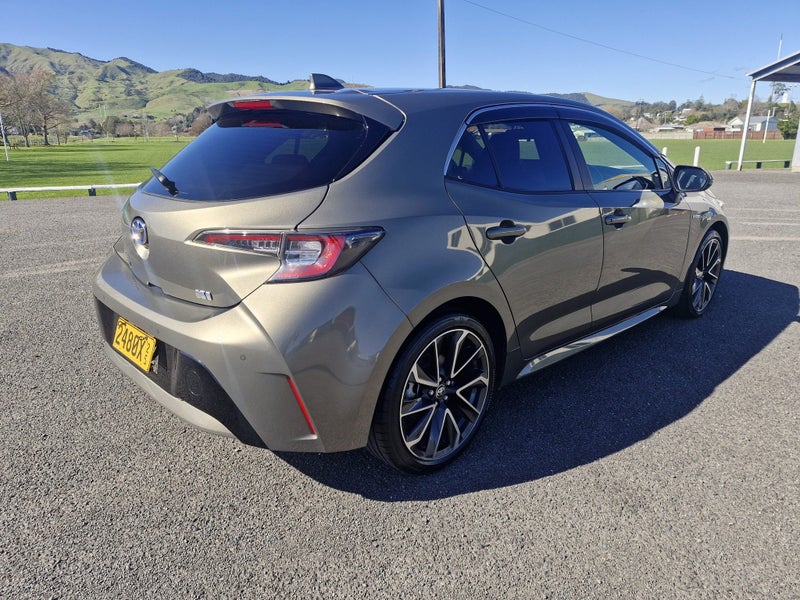 2020 Toyota Corolla Sport 1.8 Hybrid G 5 Dr Hat... image 4
