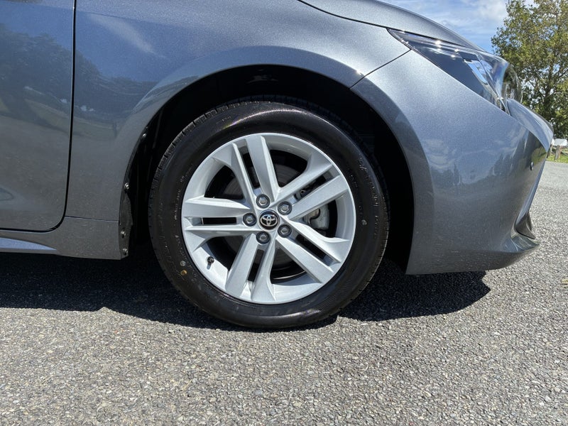 2020 Toyota Corolla Sport 1.8 Hybrid G 5 Dr Hat... image 3