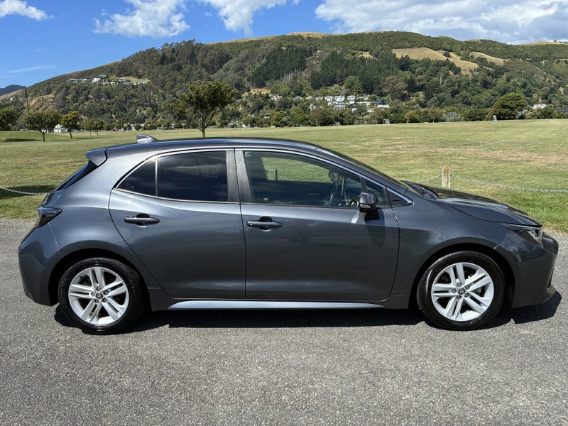 2020 Toyota Corolla Sport 1.8 Hybrid G 5 Dr Hat... image 5