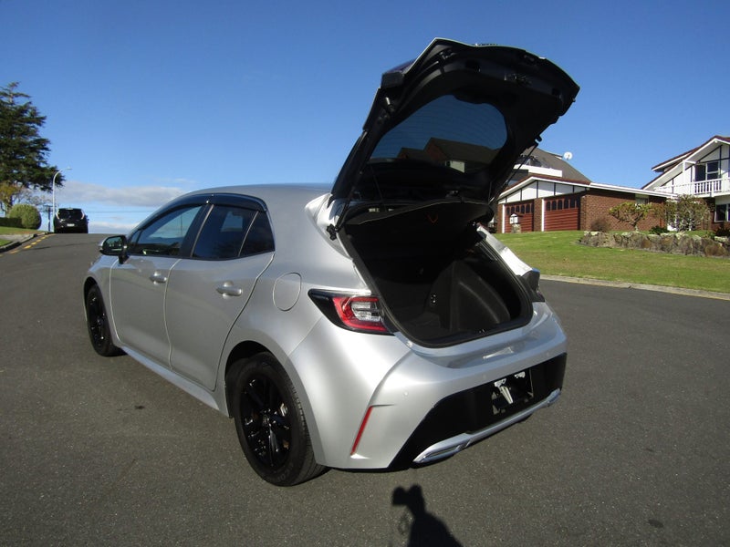 2020 Toyota Corolla Sport 1.8 Hybrid G spec image 4