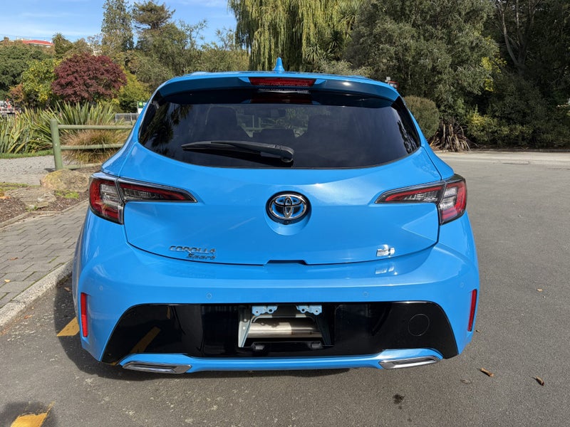 2020 Toyota Corolla Sport image 4