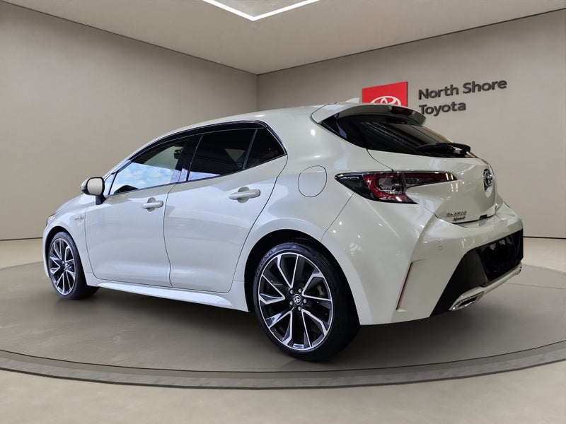 2020 Toyota Corolla Sport 1.8L Hybrid G 2WD Hat... image 5