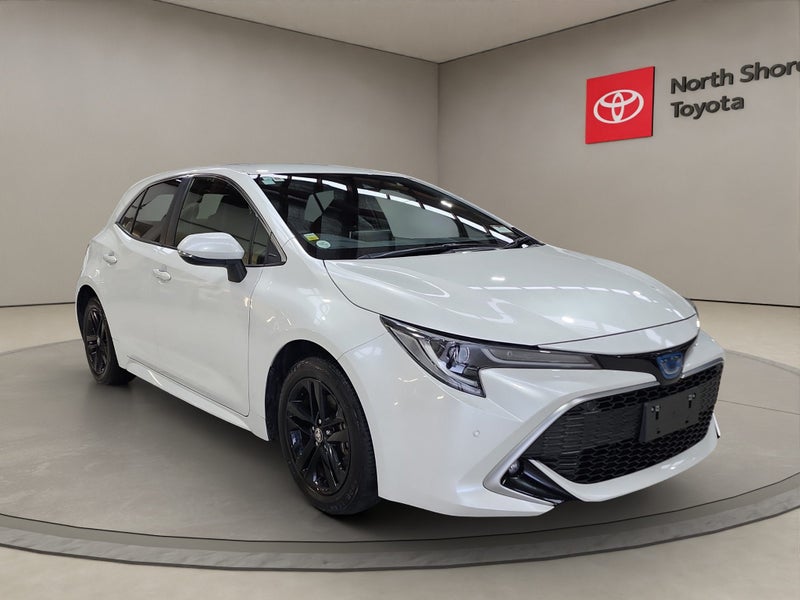 2020 Toyota Corolla Sport 1.8L Hybrid G 2WD Hat... image 1