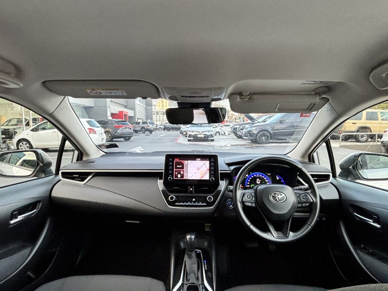 2020 Toyota Corolla SX 1.8 HYBRID SPACIOUS SEDAN image 2
