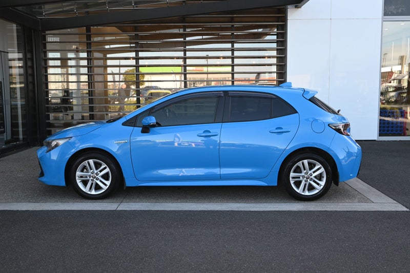 2020 Toyota Corolla SX 1.8 Petrol Hybrid FWD Ha... image 3