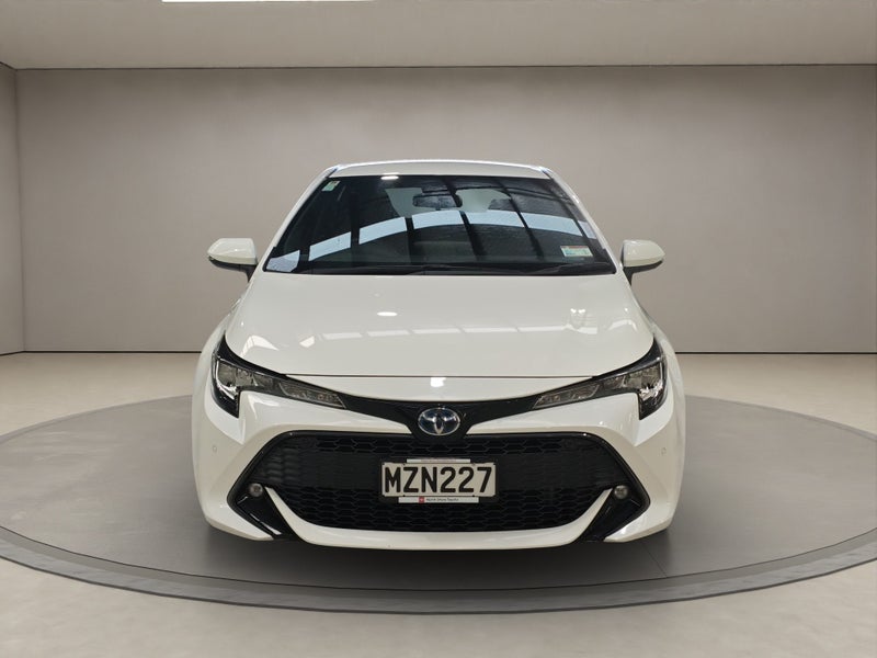 2020 Toyota Corolla SX 1.8L Hybrid FWD Hatchback image 2
