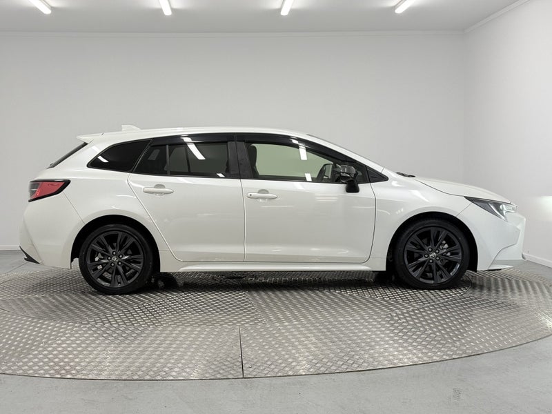 2020 Toyota Corolla Touring 1.8 Hybrid image 2