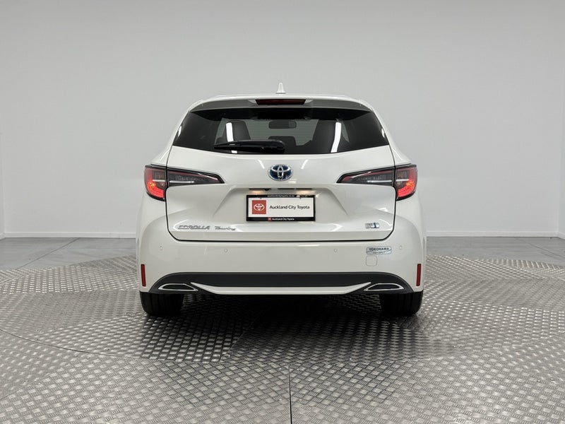 2020 Toyota Corolla Touring 1.8 Hybrid image 4