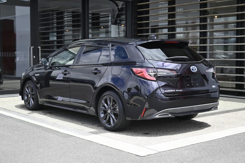 2020 Toyota Corolla Touring 1.8 Hybrid FWD WXB... image 2