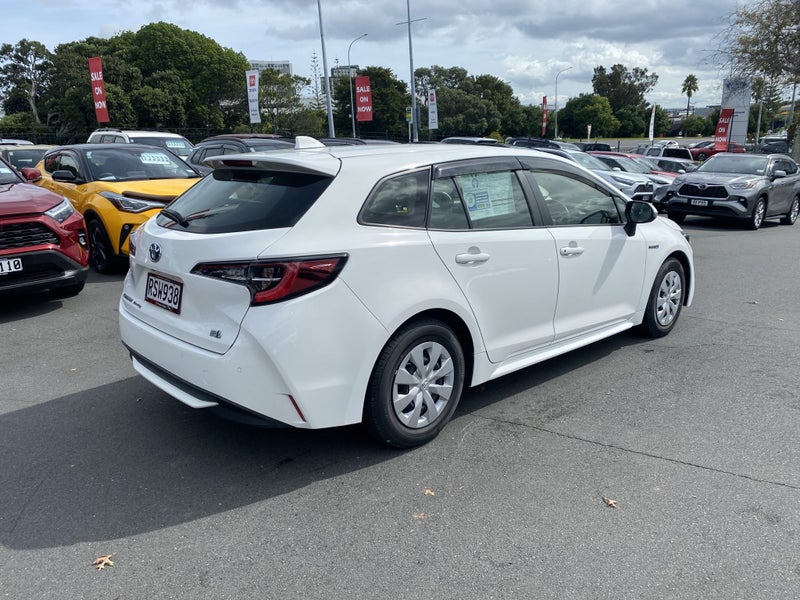 2020 Toyota Corolla Touring 1.8 Hybrid G X image 2