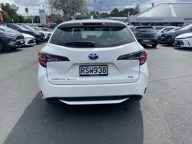 2020 Toyota Corolla Touring 1.8 Hybrid G X image 3