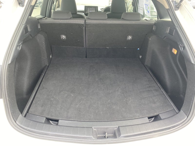 2020 Toyota Corolla Touring 1.8 Hybrid G X image 4