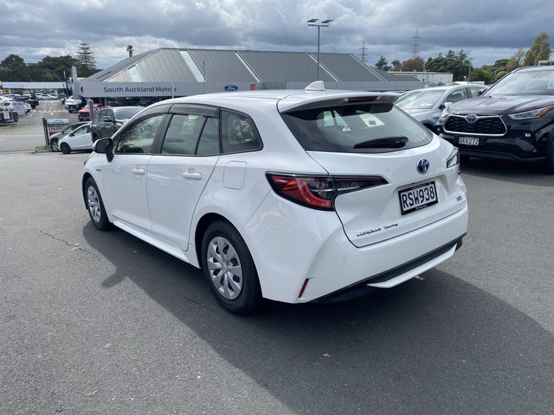 2020 Toyota Corolla Touring 1.8 Hybrid G X image 5