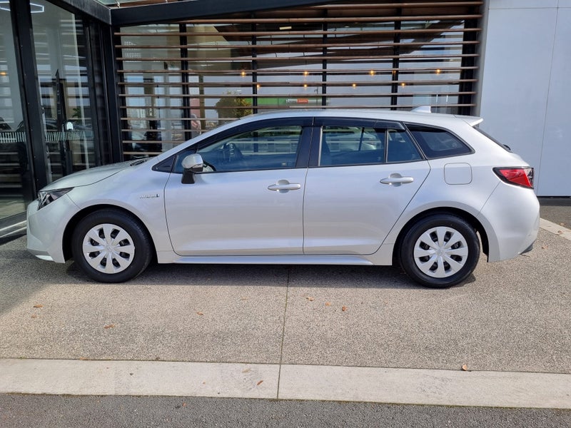 2020 Toyota Corolla Touring 1.8 Hybrid G X 5 Dr... image 5
