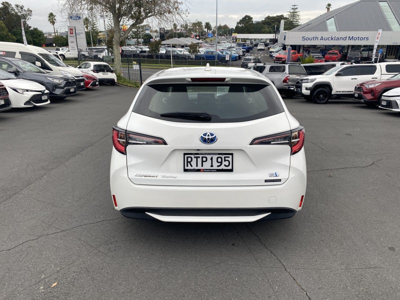 2020 Toyota Corolla Touring 1.8 Hybrid G X image 3