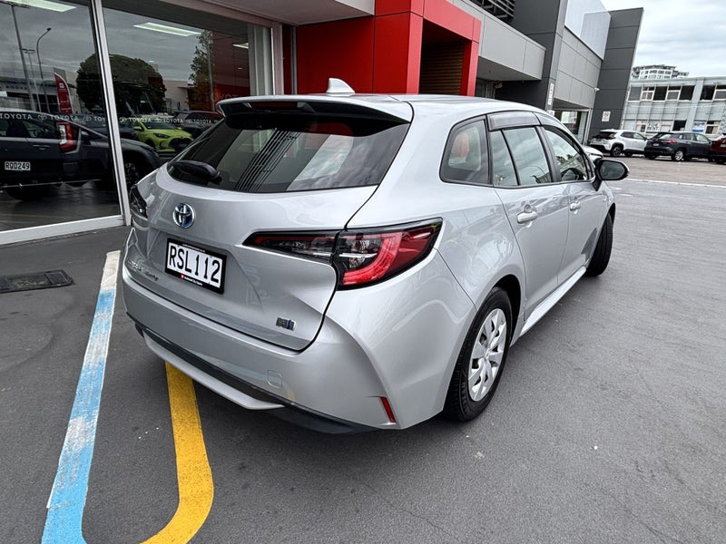 2020 Toyota Corolla Touring 1.8 Hybrid GX image 3
