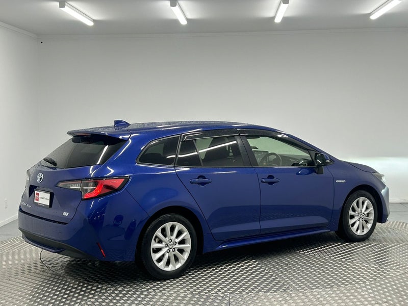 2020 Toyota Corolla Touring 1.8 Hybrid S 4WD image 3
