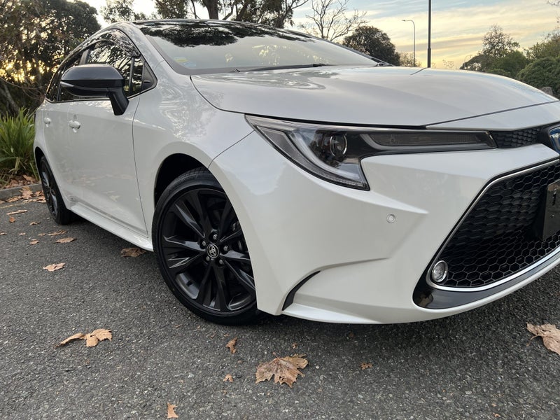 2020 Toyota Corolla Touring 1.8 Hybrid Wagon image 2