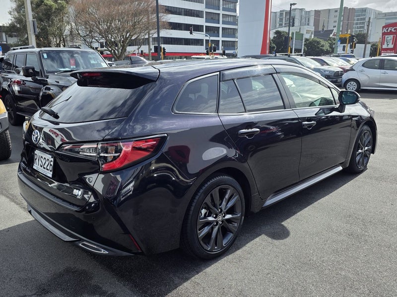 2020 Toyota Corolla Touring 1.8 Hybrid WxB 5 Dr... image 4