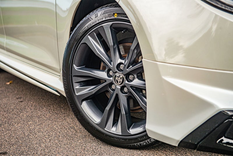 2020 Toyota Corolla Touring 1.8 Hybrid WxB 5 Dr... image 3