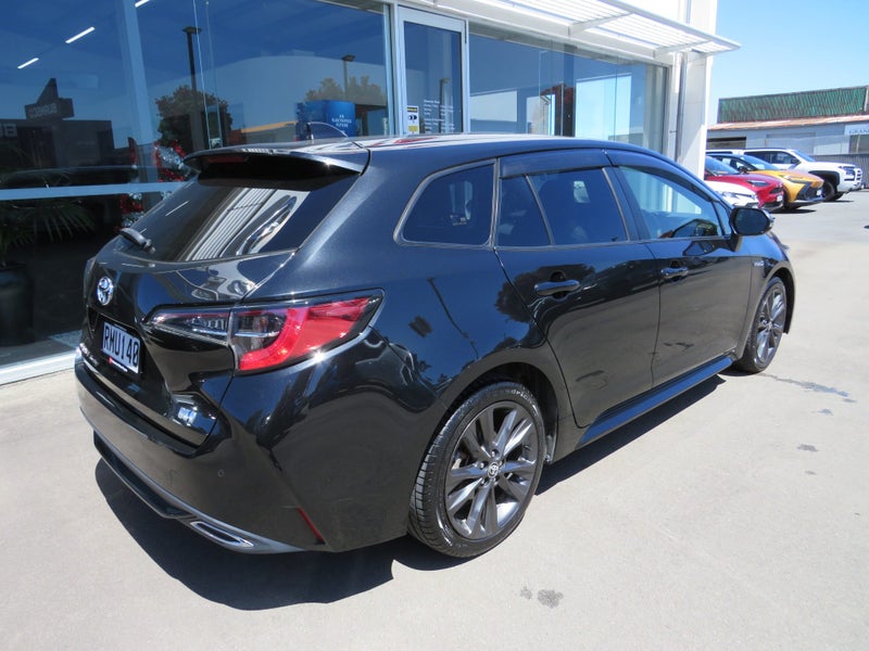 2020 Toyota Corolla Touring 1.8 Hybrid WxB 5 Dr... image 5