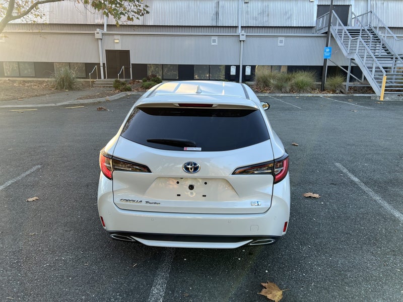 2020 Toyota Corolla Touring 1.8 Hybrid WxB 5 Dr... image 5