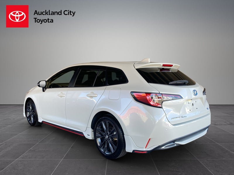 2020 Toyota Corolla Touring 1.8 Hybrid WxB 5 Dr... image 5